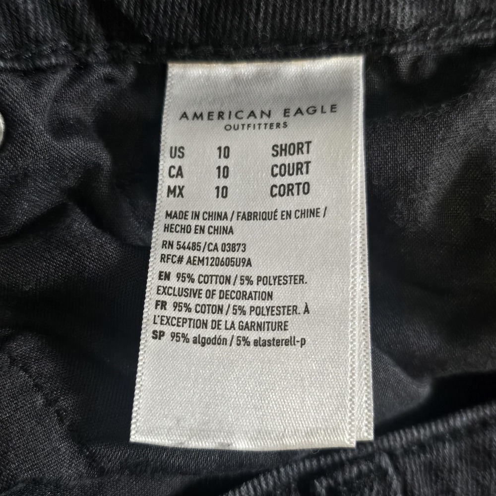 American Eagle High Rise Mom Jeans Black Distressed Denim Size 10 Short - Picture 7 of 11
